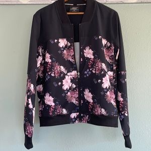 Lightweight performance jacket